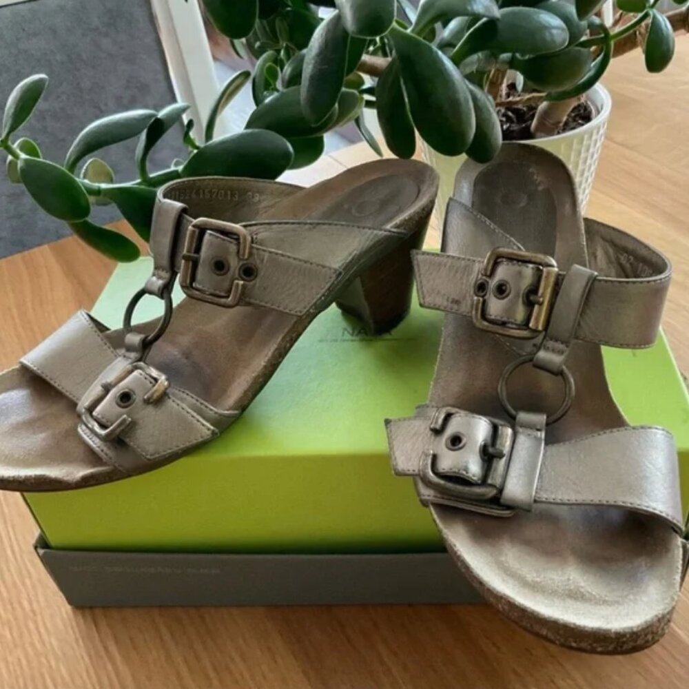 Mephisto bronze leather sandals